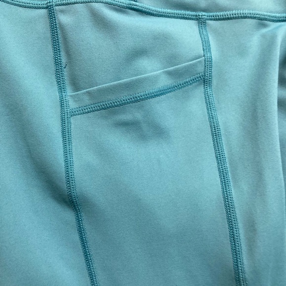 Constantly Varied Gear Blue/Green Capri Leggings M - Picture 6 of 6